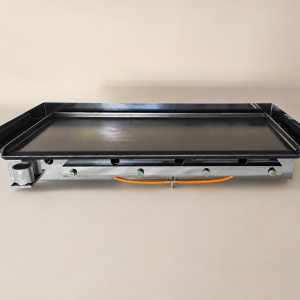 Furlan P1200 PRO MAX professional gas grill with large cooking surface and splash guard